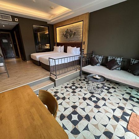 La Isla Pranburi Beach Resort Sam Roi Yot Extérieur photo