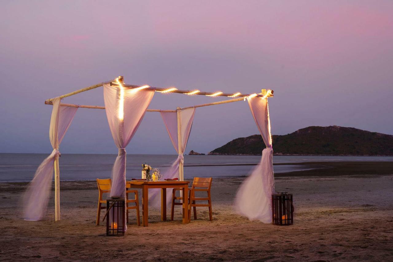 La Isla Pranburi Beach Resort Sam Roi Yot Extérieur photo