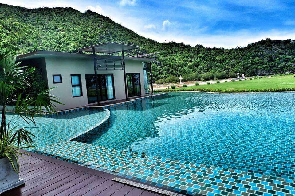 La Isla Pranburi Beach Resort Sam Roi Yot Extérieur photo