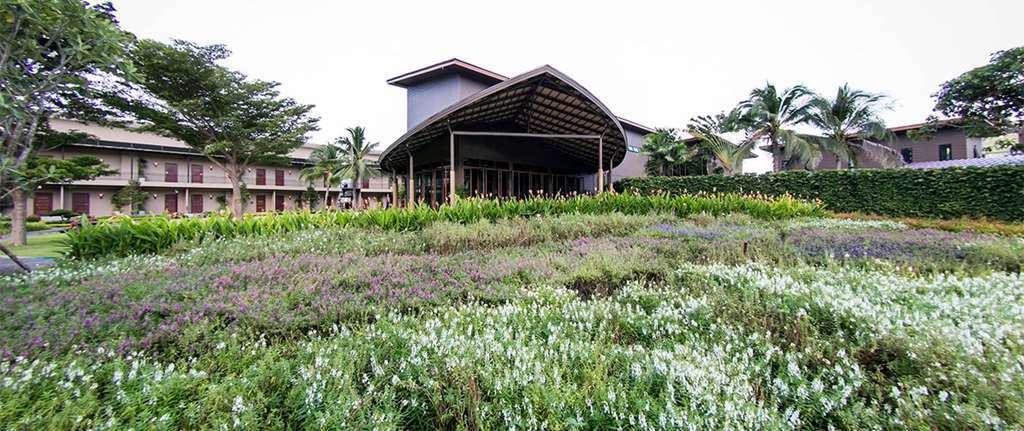 La Isla Pranburi Beach Resort Sam Roi Yot Extérieur photo